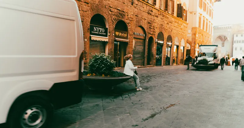 Loggia dei Lanzi, market street